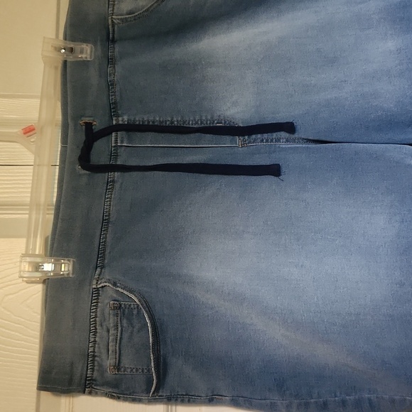 DC Jeans Pennington's Stretchy Elastic Waist Denim Shorts Size 2x / 22-24 - Picture 3 of 11